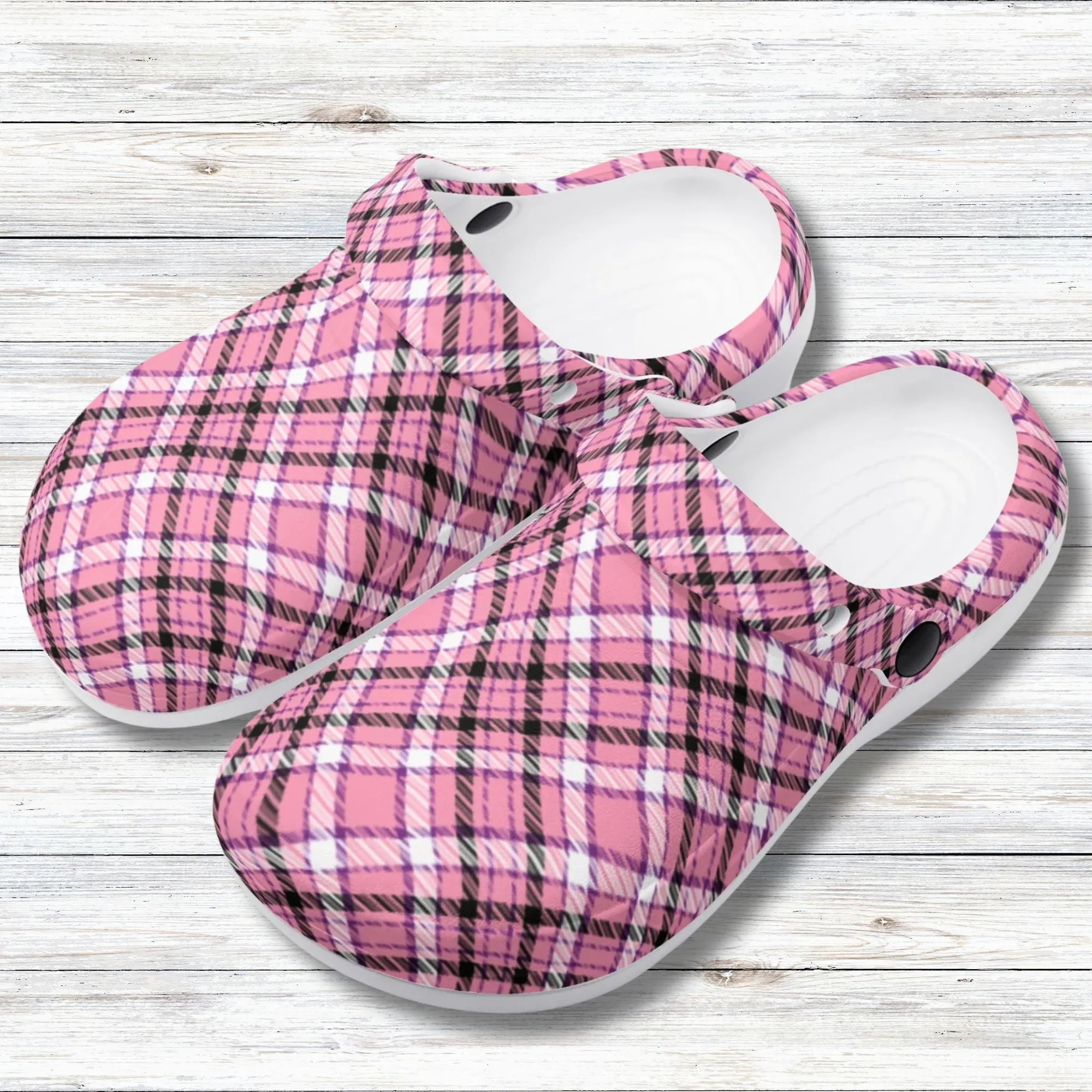 Chic Contrast: Pink & Black Argyle Plaid Pattern Design Casual Lightweight Slip On Nurse Style Clogs
